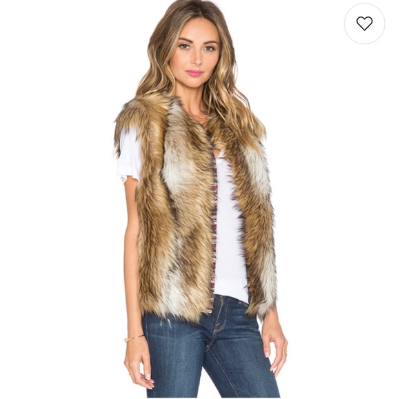 $345 12th Street] Cap Sleeve Faux Fur Vest in Tan Size Medium Boho Chic!! - Picture 5 of 8